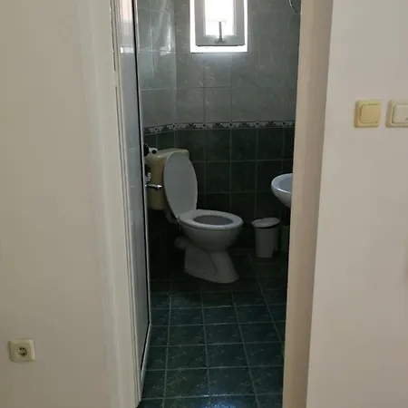 къща за гости The Sunny Corner Гостьовий будинок Созополь