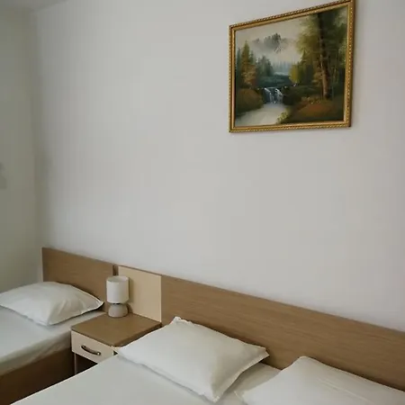 къща за гости The Sunny Corner Гостьовий будинок *