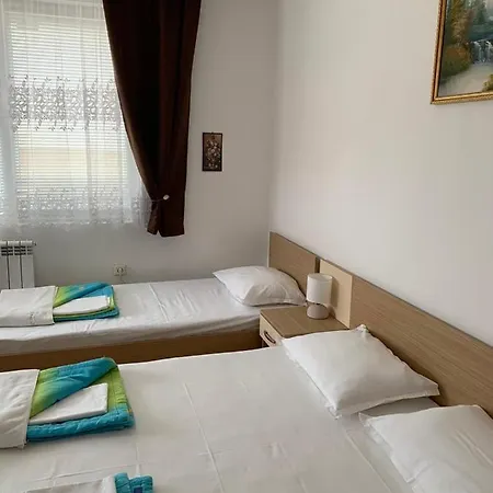 къща за гости The Sunny Corner Гостьовий будинок