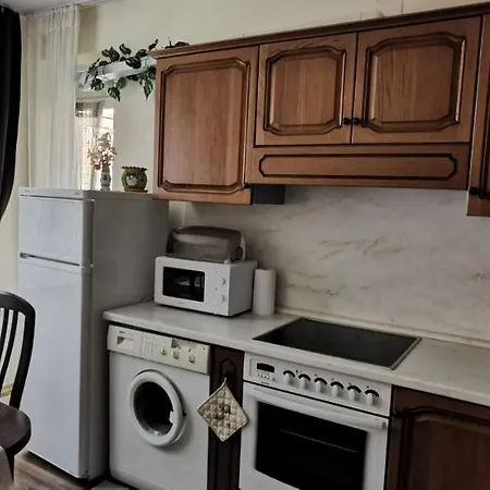 Гостьовий будинок къща за гости The Sunny Corner