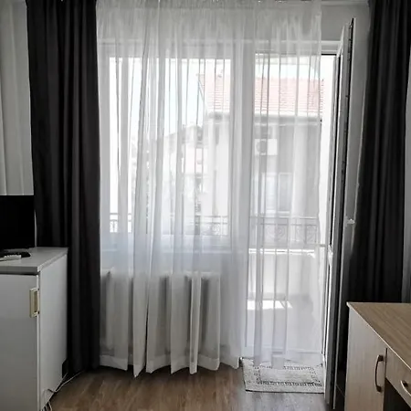 къща за гости The Sunny Corner Гостьовий будинок Созополь
