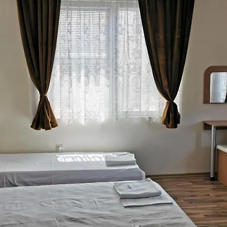 къща за гости The Sunny Corner