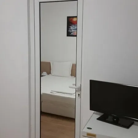 Гостьовий будинок къща за гости The Sunny Corner Созополь
